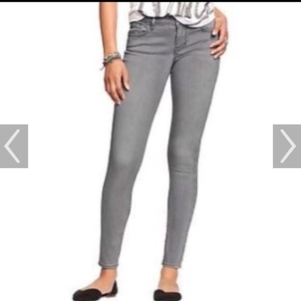 Old Navy Rockstar mid-rise gray jeans